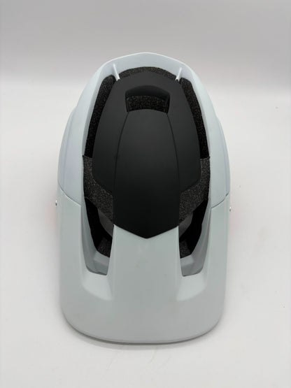 8982216
