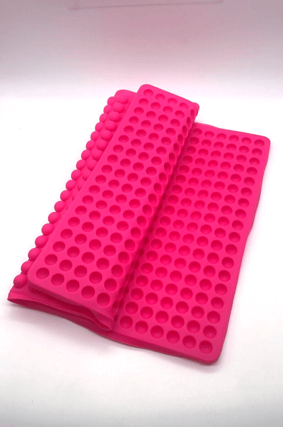 Doggo - medium Halbkugel (1,5cm) Backmatte Hundekekse, Premium Silikon Backmatt