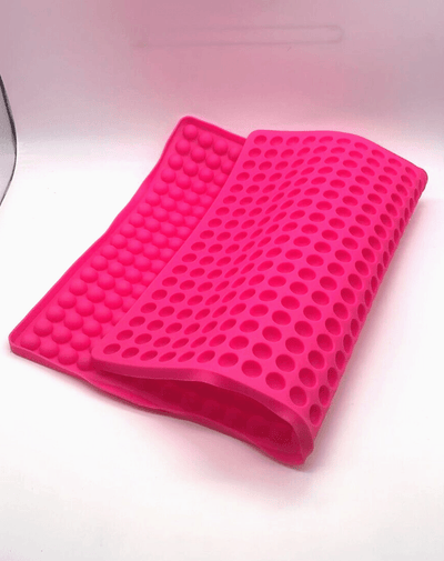 Doggo - medium Halbkugel (1,5cm) Backmatte Hundekekse, Premium Silikon Backmatt
