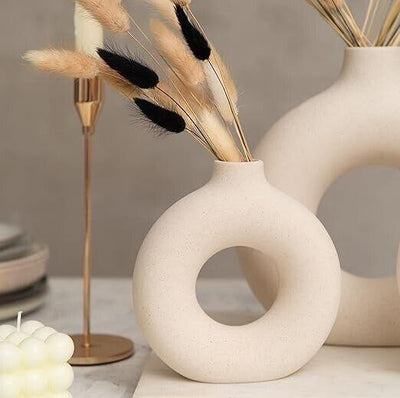 RyddeligHome Kleine weiße Donut-Vase aus Keramik für Pampasgras-Mittelstücke, Bo